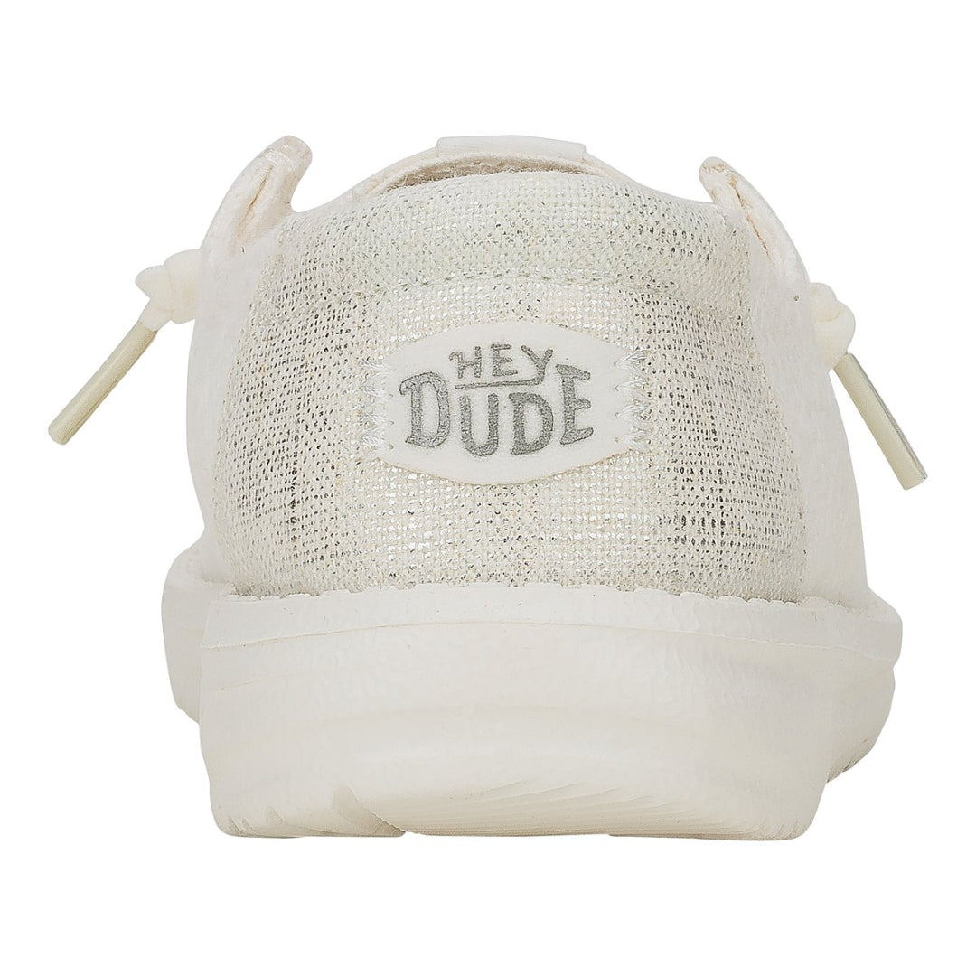Sneakers  -  HEY DUDE