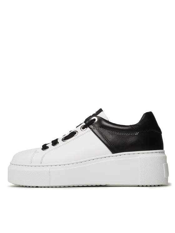 sneakers  -  Valentino